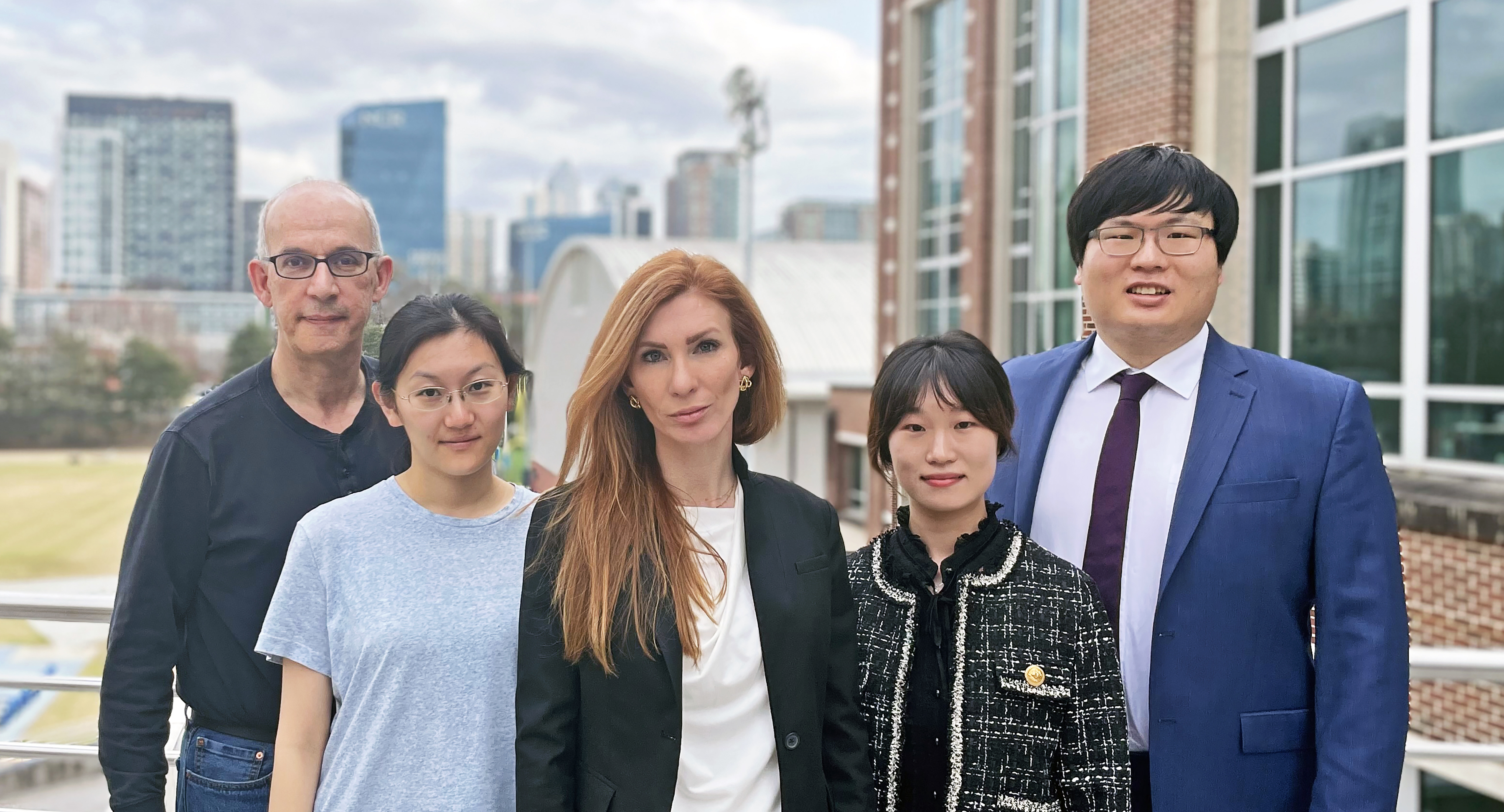 The OZ-Link team includes (left to right): Professor M.G. Finn, Wenting Shi, Kasie Collins, Jasmine Hwang, and Steve Seo.
The OZ-Link team includes (left to right): Professor M.G. Finn, Wenting Shi, Kasie Collins, Jasmine Hwang, and Steve Seo. 